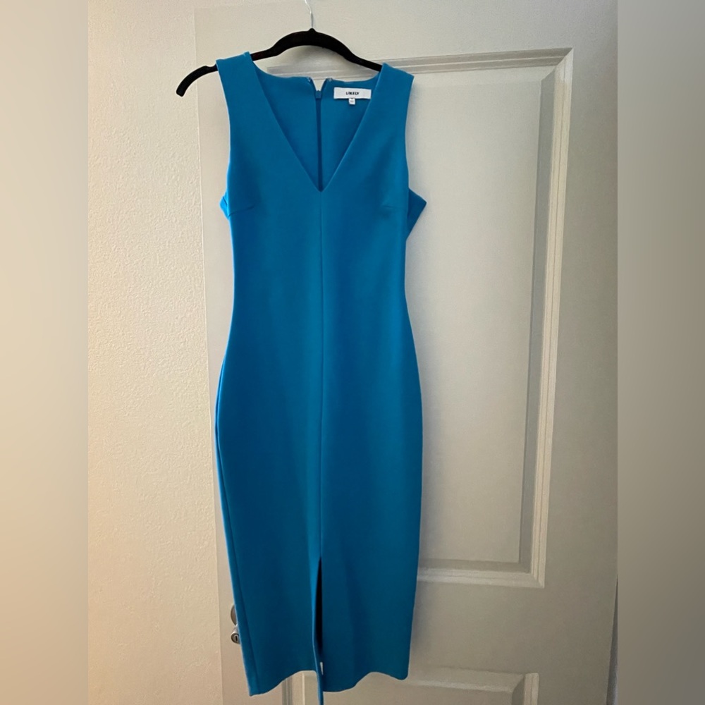 Gorgeous blue dress - Picture 2 of 4